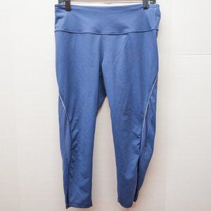 Victoria's Secret L Knockout Legging Capri Purple